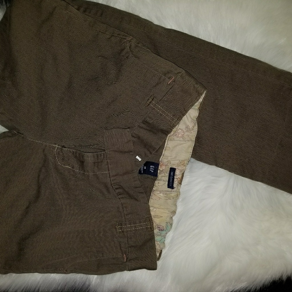 Gap size 2 r maternity  brown  cute pants